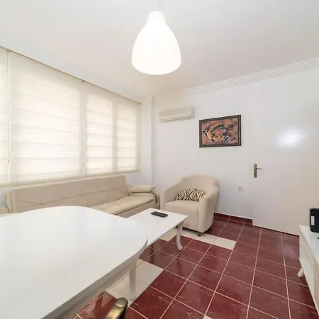 Apartment Peaceful Flat Near Trendy Attractions In Muratpasa *