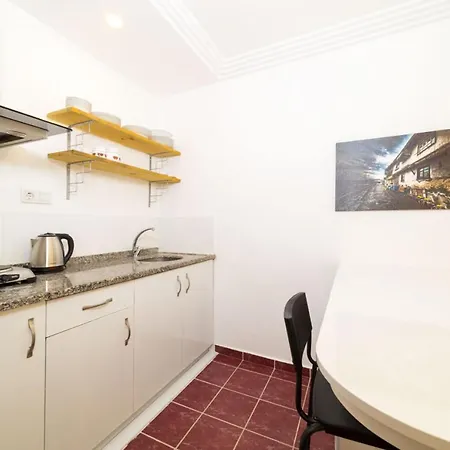 Apartment Peaceful Flat Near Trendy Attractions In Muratpasa Antalya