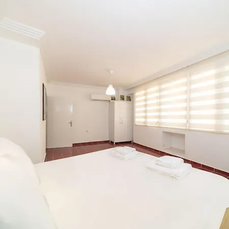 Apartment Peaceful Flat Near Trendy Attractions In Muratpasa *